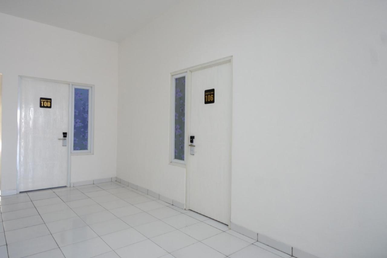 Reddoorz Near Alun Alun Kaliwungu Kendal Hotel Brangsong Exterior photo